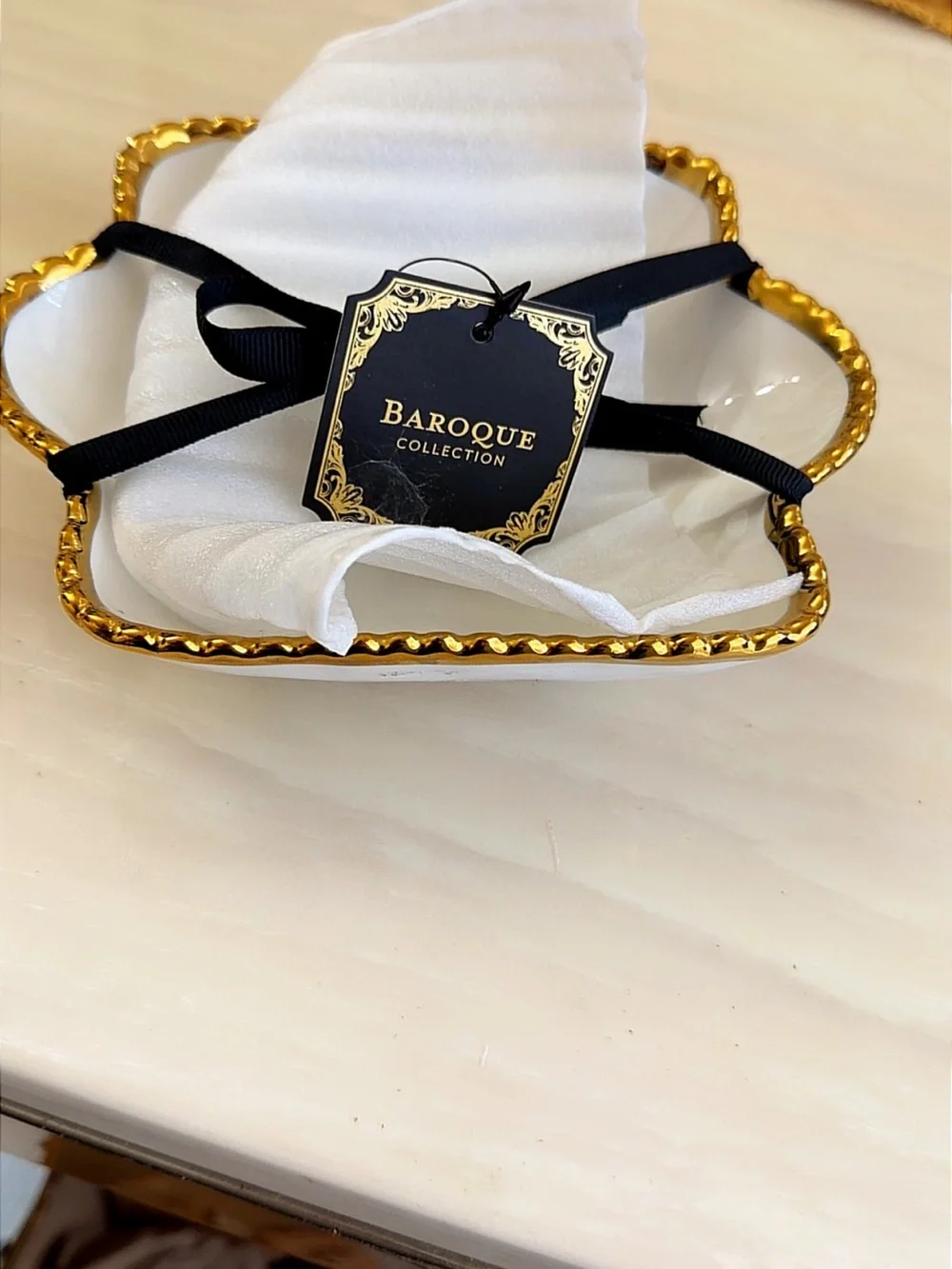 White and gold plate